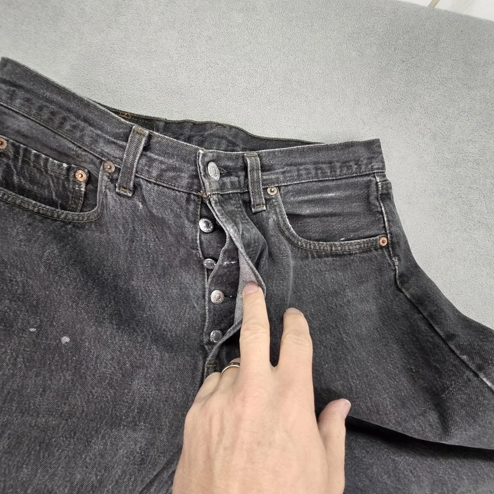 Vintage Levis 501‎ Jeans Mens Straight Button Fly USA 90s Distressed Fits 30x30
